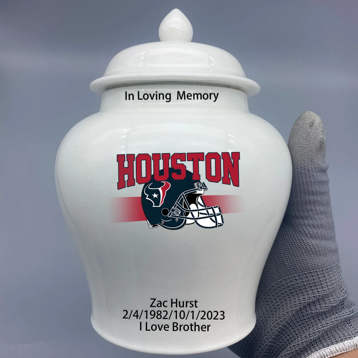 Medium Urn for Houston Texans-themed Logo Urn.Please send me the customize information-name/date and number on the urn