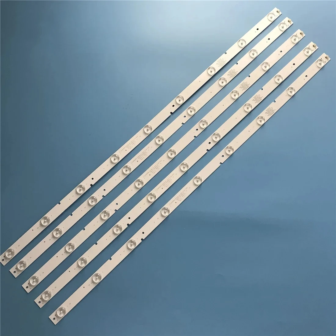 

705mm LED Backlight strip 9 lamp for DVB-PMU156505HCAT 0D65D09-ZC21AG-01ZC14FG-04 9S1P 303TT650032