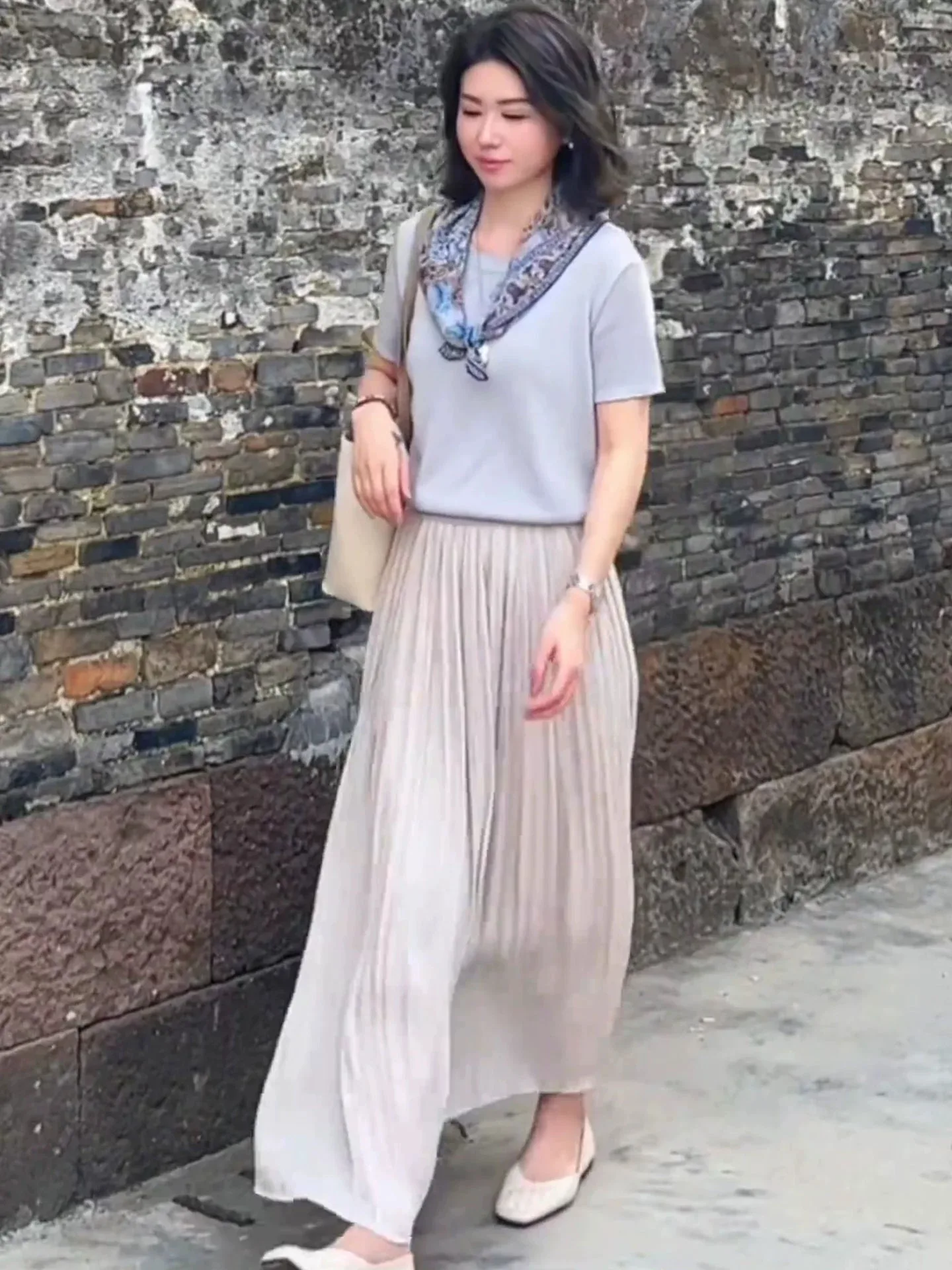 

Ele Ice Silk Knitted Top Women's Casual round Ne ort Sve Color Versatile Summer Faion Korean Sle