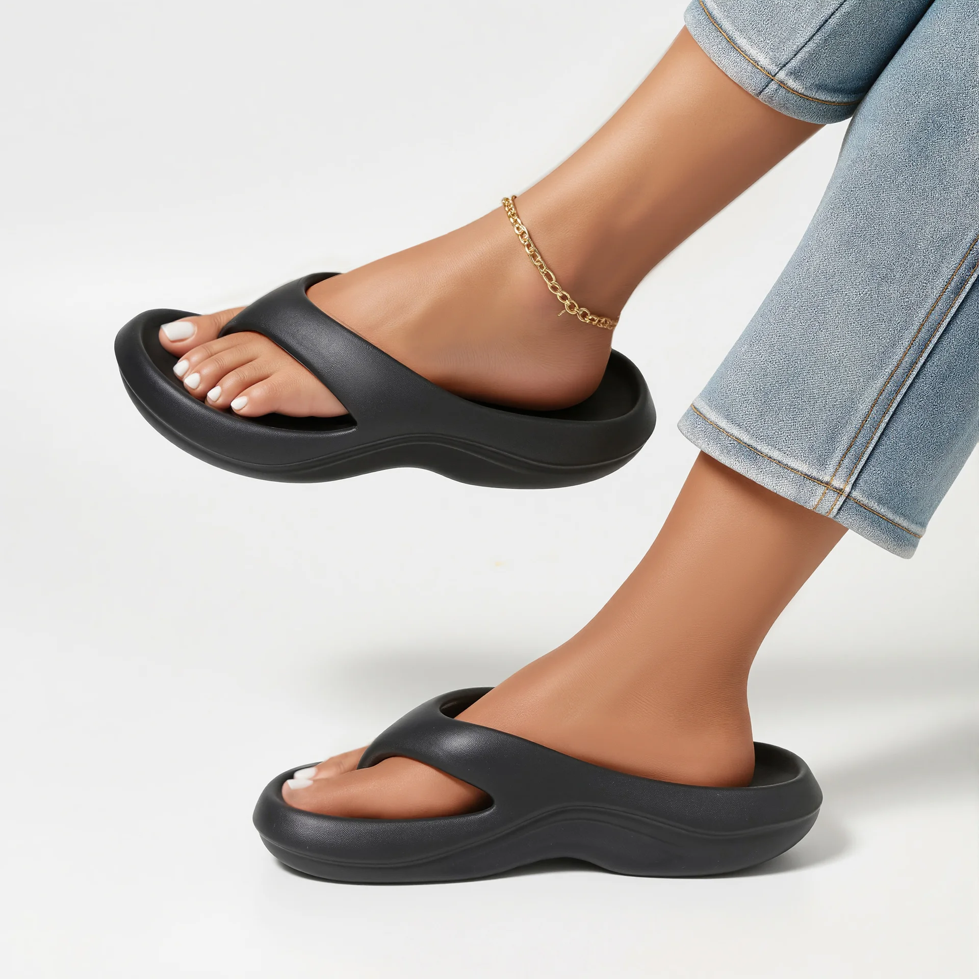 Neue Flip-Flops mit dicken Sohlen für Damen zum Tragen im Sommer, rutschfeste, nicht stinkende Füße und Flip-Flops mit weichen Sohlen für den Strand