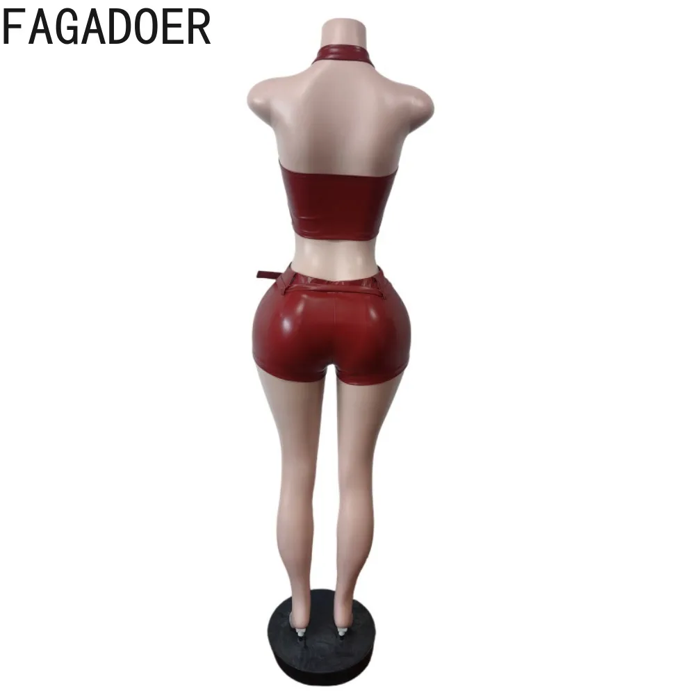 FAGADOER セクシーなレザーパッチワーク女性 2 ピースセット衣装ホルターノースリーブバックレスクロップトップ + ショーツマッチング女性ストリートウェア