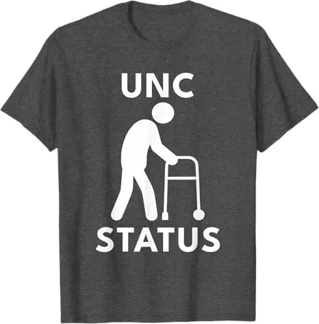 UNC Status Lustiges Meme-T-Shirt für alte Menschen Y2k UNC Era Sarkastischer Witz Spruch T-Shirt Neuheit Geschenk Personalisierte Streetwear Kleidung Top – Detail 5
