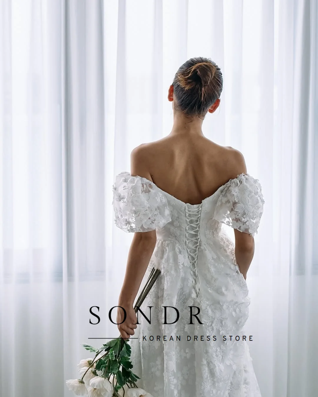 Sondr Luxury Lace Japanese Wedding Dresses Boat Neck Short Sleeves Bridal Gown Customized Princess A Line Wedding Party Dresses