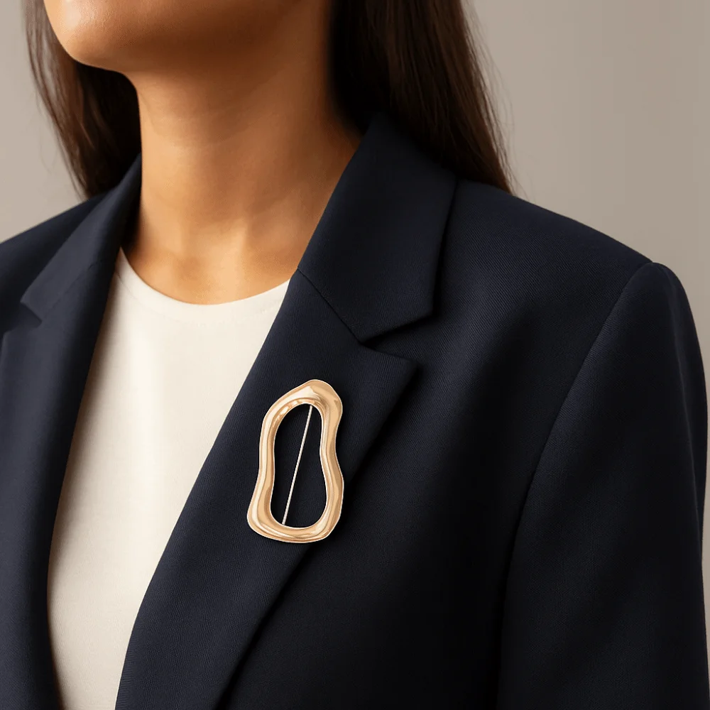 New Metal Irregular Brooches Silver Color Big Circle Geometric Brooches Gold Plated Glossy Finish Lapel Pins Clothes Decoration