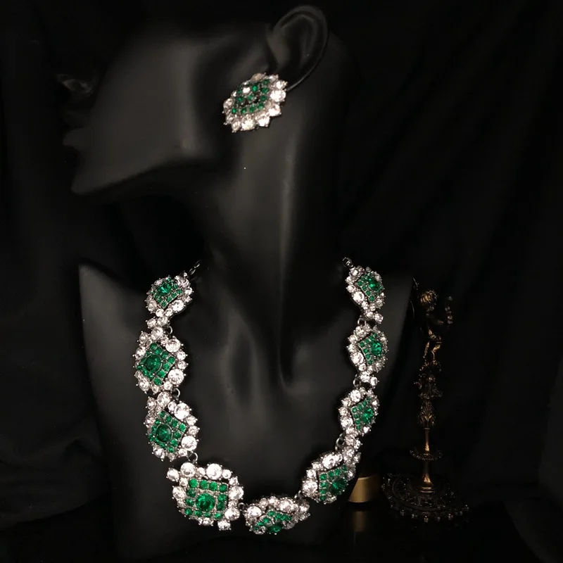 French Vintage Style Light Luxury High-End Emerald Full Diamond Advanced Necklace and Earring Suit Exquisite Elegant All-Match