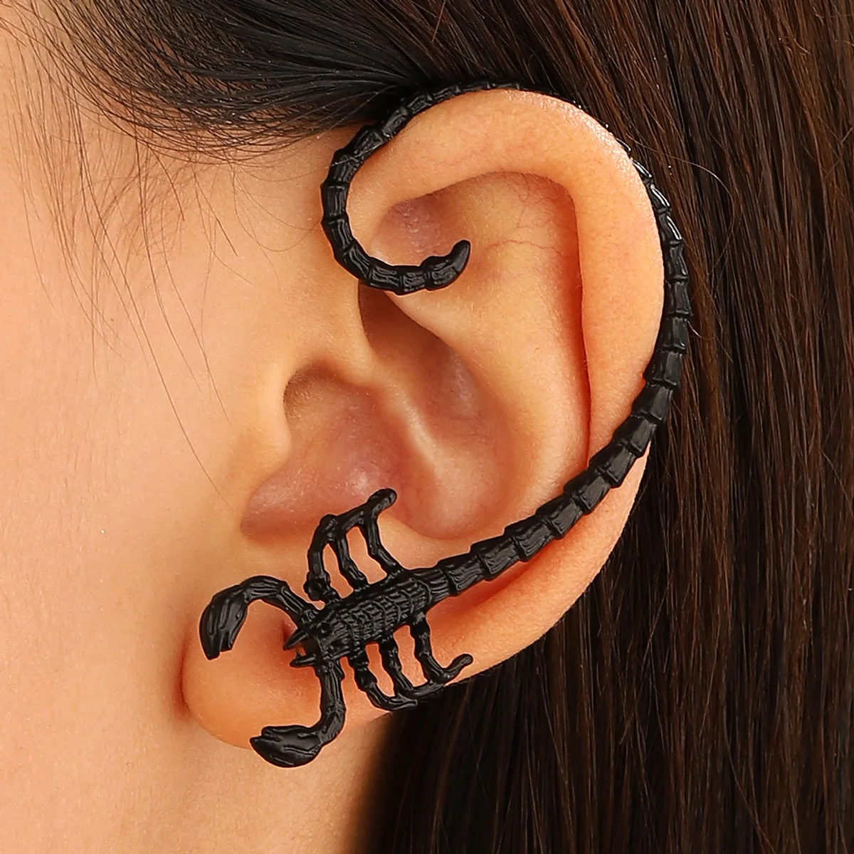 Vintage 3D Scorpion Ear Clip Cuff Gothic Dark Style Fake Piercing Ear Wrap Punk Rock Creative Animal Ear Accessory