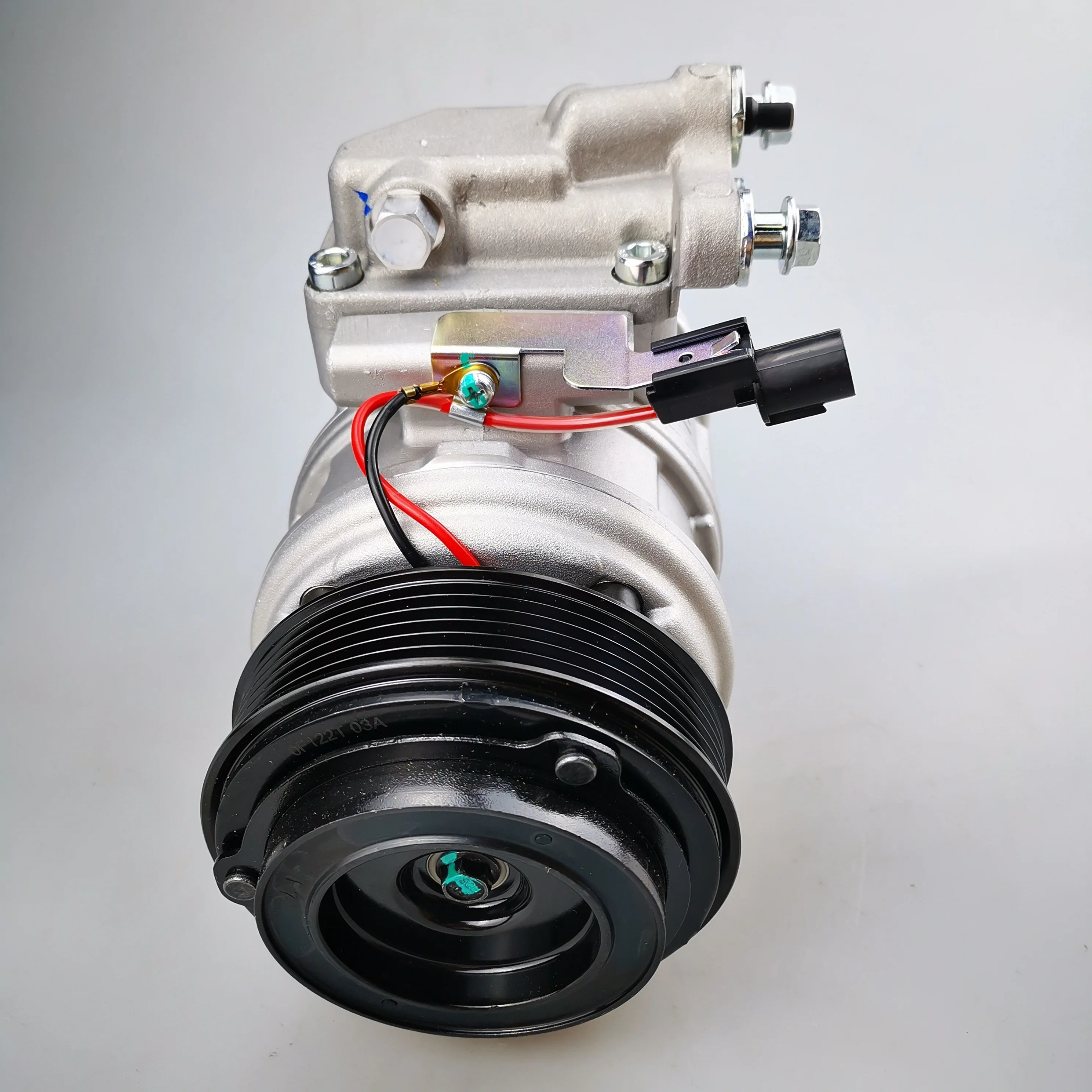 SAIC MAXUS G10 1.9T ضاغط تكييف الهواء الأصلي C00041322