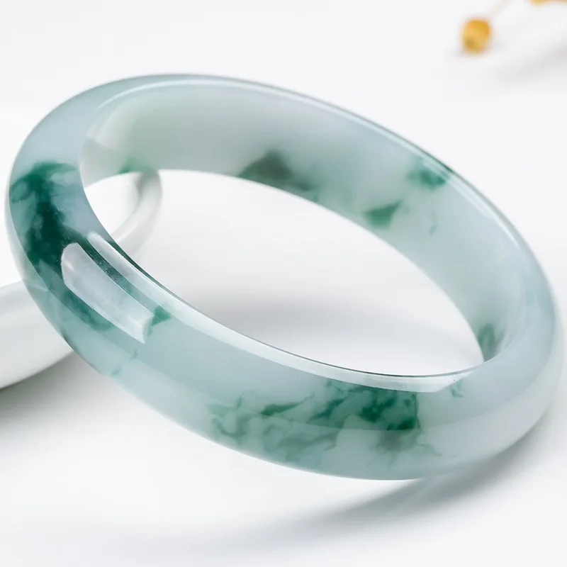 Jade made of Burmese jadeite, an old mine piece, women's bracelet, round shape, safe and clear, ice-like texture, white