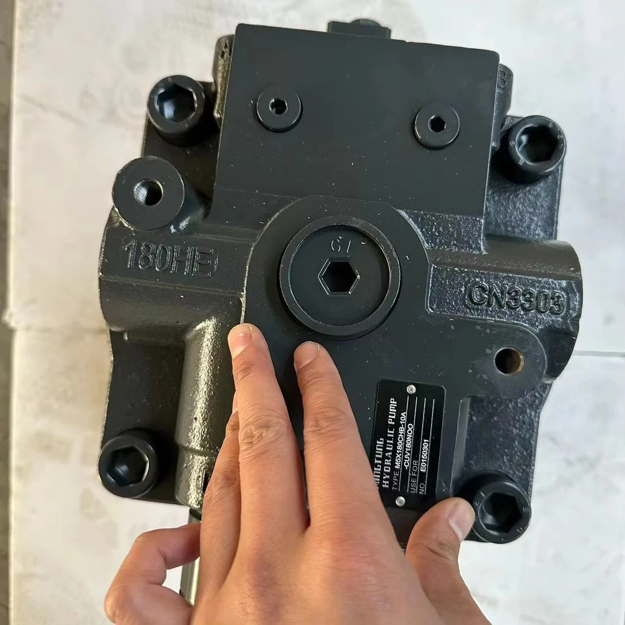 Hydraulic Pump Swing Device Main M5X180CHB-10A-53A 225-169-D1 for Main