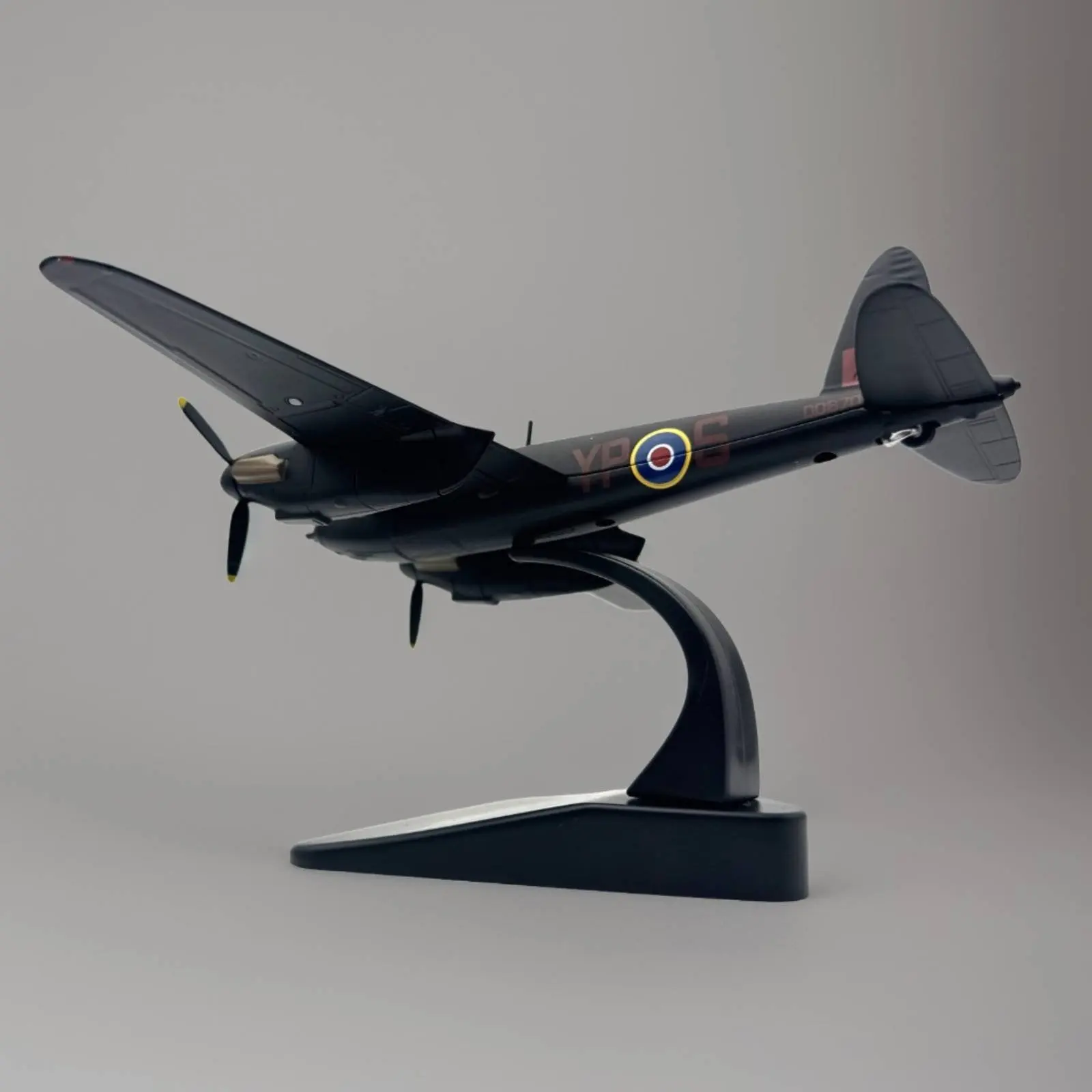 

1/72 Scale British Aircraft Company Aircraft Model Historically Precise Model Diecast for Collectors