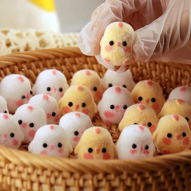 

2Pcs Fashion Tpr Soft Mini Little Chicken Stress Relief Relief Squeeze Charms Toy Simulated Animal Chicken Pendant