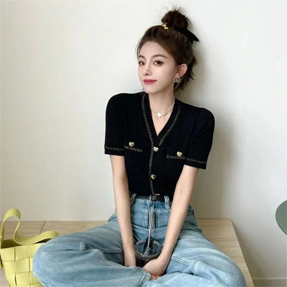 V-neck Knitted Sweater Jacket Women\'s 2024 Spring New Chic Slim Pullovers Summer Thin Short Sleeve Elastic Cardigan Female Trend