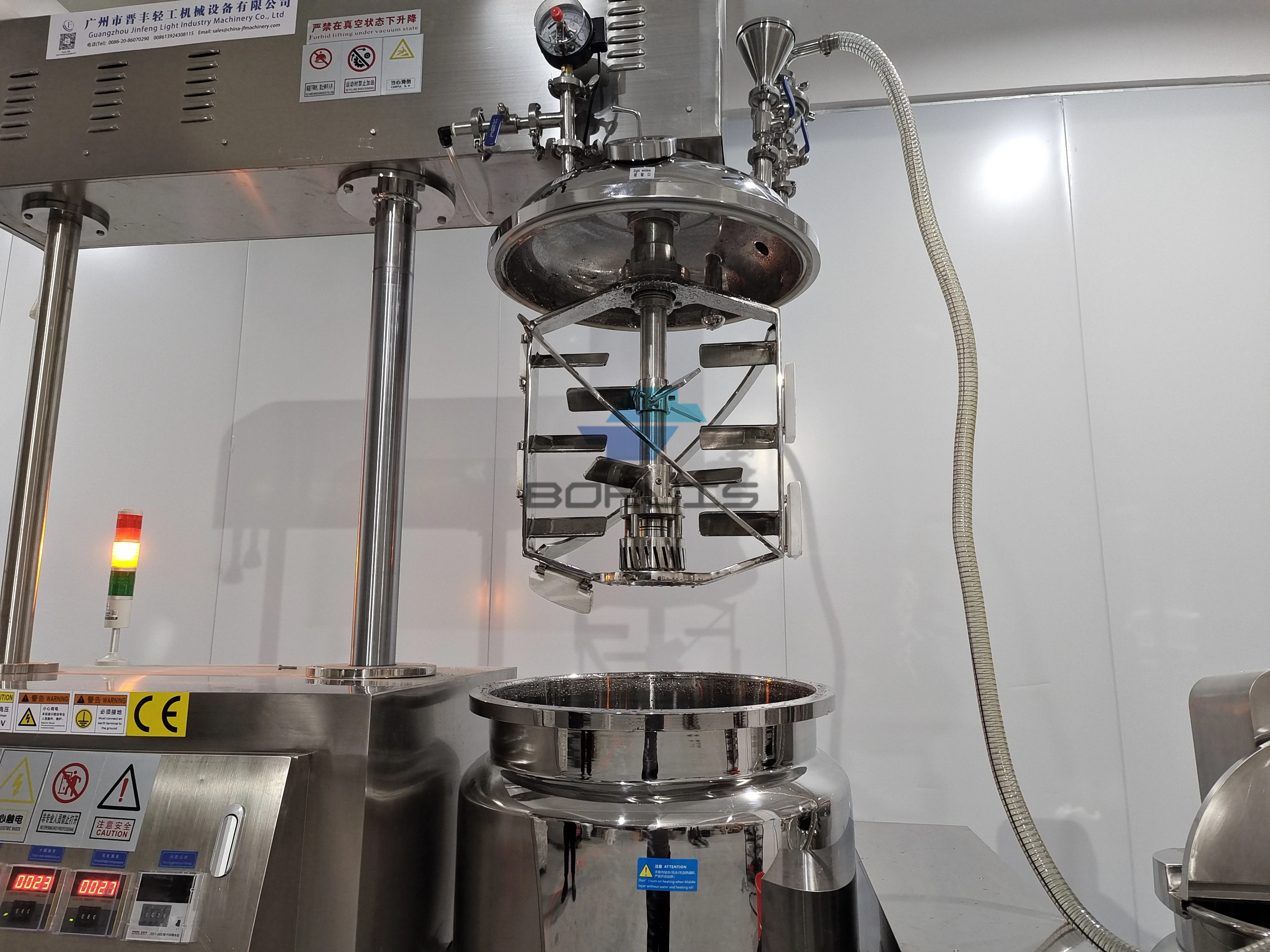 Cream Making Machine Emulsifying Machine Vacuum Mixer Homogenizer Emulsifier Cosmetic Mixing Tank Mixing Machine