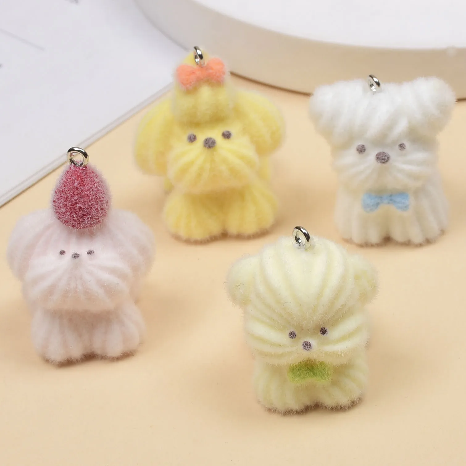 

4Pcs Resin Flocked Pendant Cartoon Cute Cream Puppy Series DIY Phone Chain Accessories Wholesale