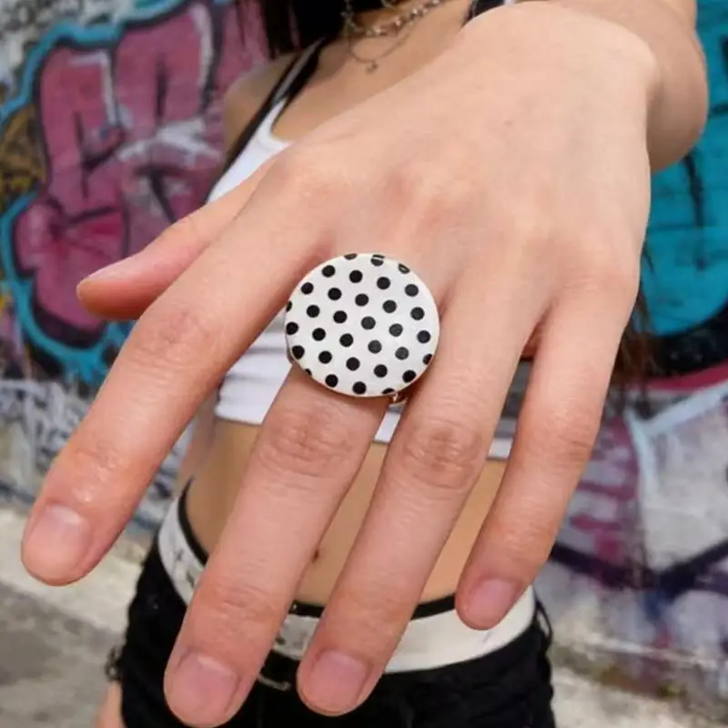 NEW Vintage Niche Black And White Polka Dot Open Rings For Women Design Sense Round Acrylic Chic Finger Ring Aesthetic Jewelry