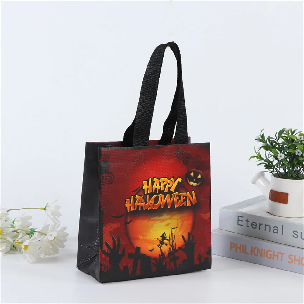 Happy Halloween Tote Bag spaventoso Ghost Witch borsa per la spesa in tessuto Non tessuto con manico borse per caramelle pieghevoli forniture per feste di Halloween per bambini