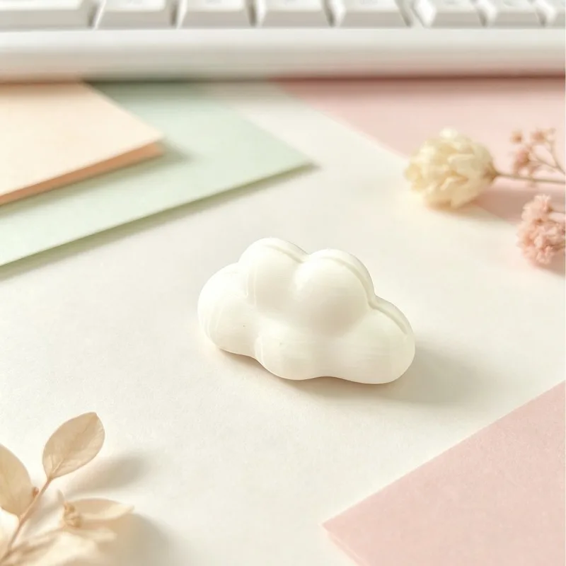1pc Cloud‑Shaped Photo Holder, Desktop Display Rack for Polaroids, Postcards, Cards & Notes, Cute Home & Office Desk Decor