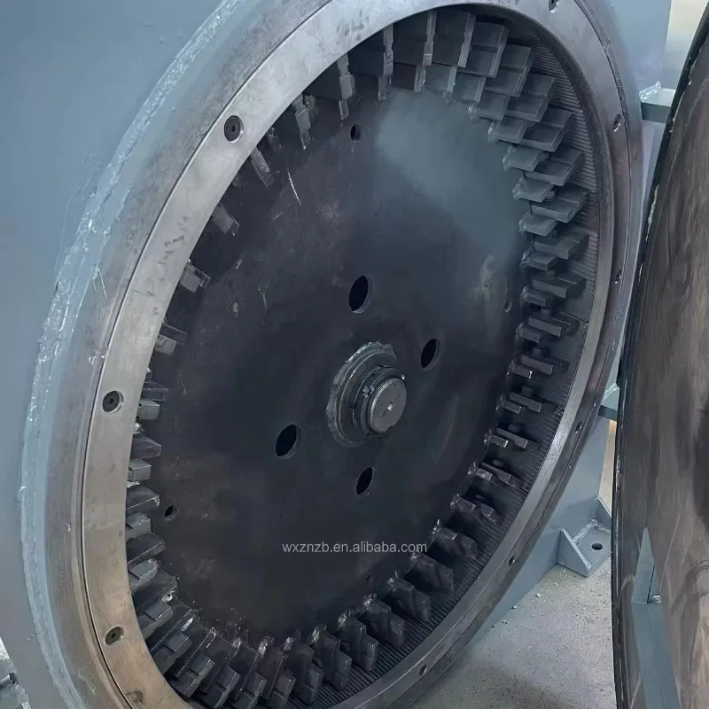 الآلات والمعدات الصناعية نسبة التكسير العالية آلة طحن خام الطاحن للمعادن الصغيرة المصنوعة من البلاستيك