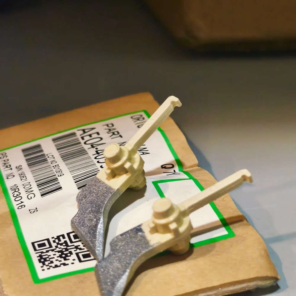 

35pcs. AE044099 AE04-4099 Upper Fuser Separation Claw PICKER FINGER for Ricoh MP4000 MP4001 MP4002 MP5000 MP5001 MP5002 4002SP