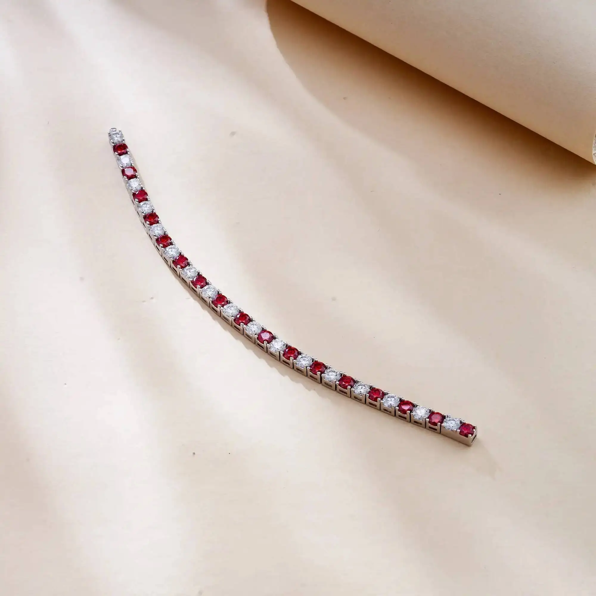TY Moissanit-Tennisarmband, 925er Silber, versteckter Verschluss, GRA-zertifizierter Labordiamant, 18 Karat Hochzeitsarmbänder für Damen und Herren – Detail 13