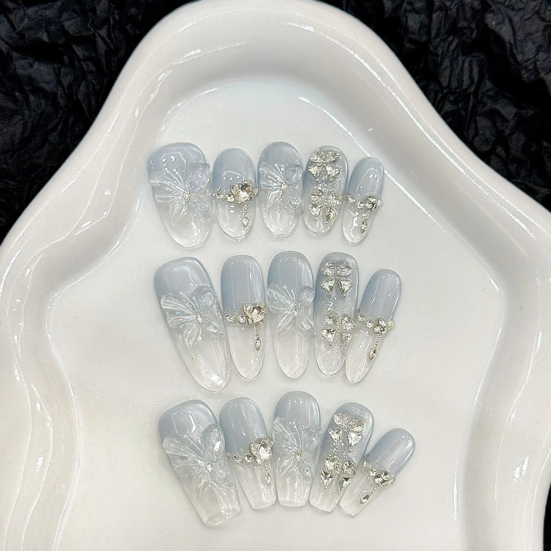 

10pcs Handmade Ice Blue Gradient Press on Nails with Butterfly Design Fake Nails Wearable Sweet Summer Fresh Blue Fake Nails