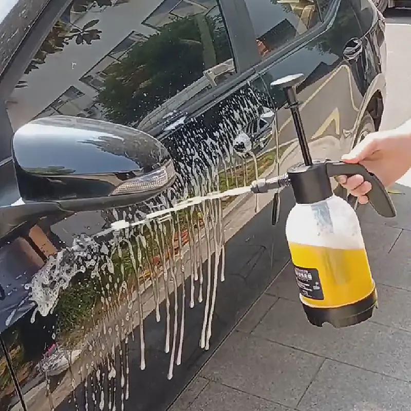 2L Hand Pump Foam Sprayer Hand Pneumatic Foam Cannon Snow Foam Car Wash Spray Bottle Car Window Cleaning for Car Home Washing