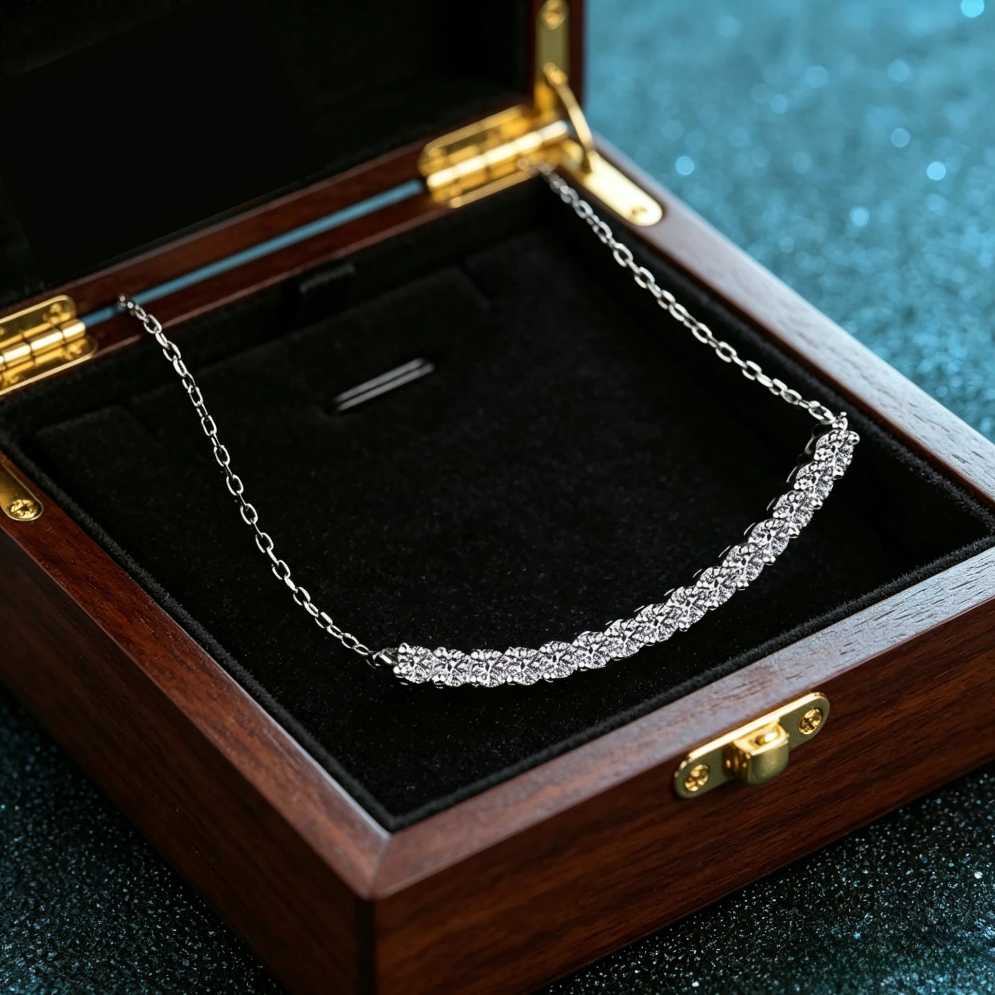 925 Sterling Silver Exquisite Versatile Unique Design Smile Necklace Women's Clavicle Chain, Perfect for Gifting view 3