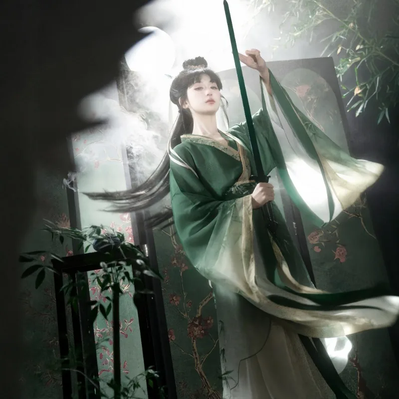 

Green Adult Traditional Outfit, Southern & Northern Dynasties Cross Collar Wide Sleeve Hanfu Set