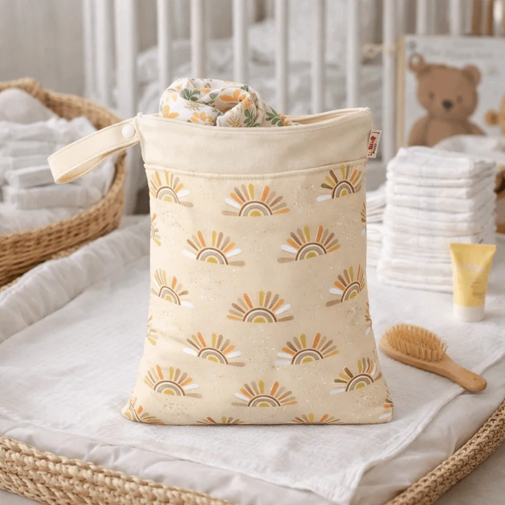 Waterproof Waterproof Diaper Bag with Handle Washable Portable Mommy Bag Separate Wet Dry Nordic Style Diaper Wetbag Storage