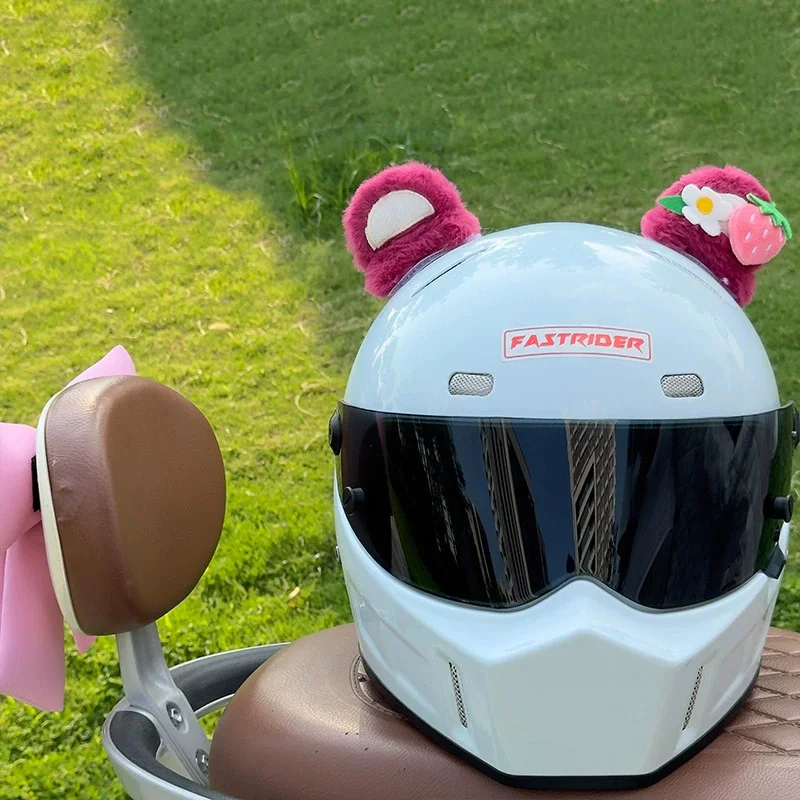 

Декоративные ушки для мотошлема в виде клубничного медведя, быстросъемные, аксессуары для мотошлемов