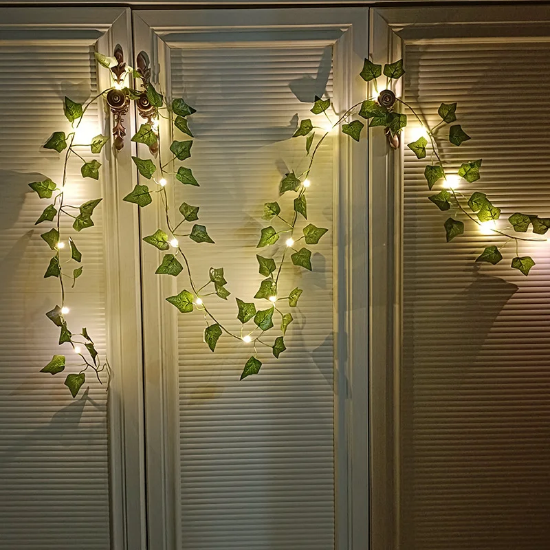 Ghirlanda per albero di Natale Lucine per vite artificiale per diserbo Decorazioni per la casa Fiore Luci a corda con foglie verdi Alimentate a batteria
