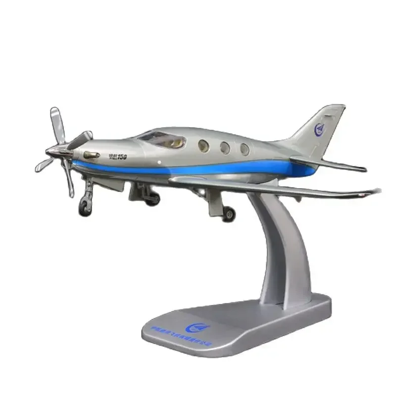 Diecast 1:40 Scale AVic Original Linghang 150 Aircraft Model Navigable Alloy Die Casting Simulation Airplane Model Boy Toy Gift