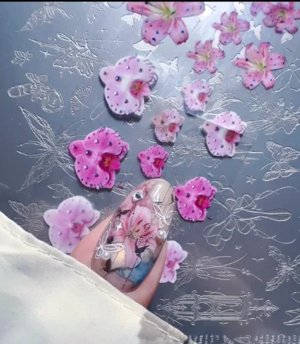 1 Box Blumen-Plumeria-Begonien-Blätter Phalaenopsis-Lilien Nagelfolien Transferpapier Nagelkunst-Aufkleber Nageldekoration – Detail 14