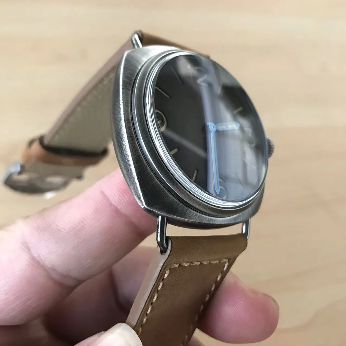 Hrodaland 2025 New Men's Quartz Watch Retro Pilot 42mm Sapphire Crystal Luminous Stainless Steel Waterproof 10Bar reloj hombre