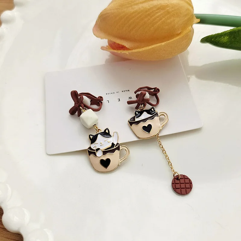 Cute Teacup Kitten Clip on Earrings for Women Girls Long Tassel Enamel Cartoon Cat In The Coffee Cup No Piercing Clip Earrings