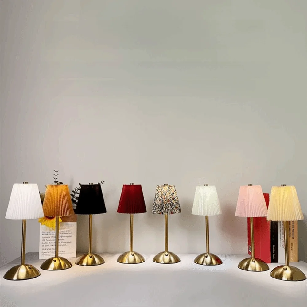 Vintage Metal Base Pleated Desk Lamp Pastoral Style Dimmable LED Night Light Wireless USB Charging Touch Bedside Lamp Bar