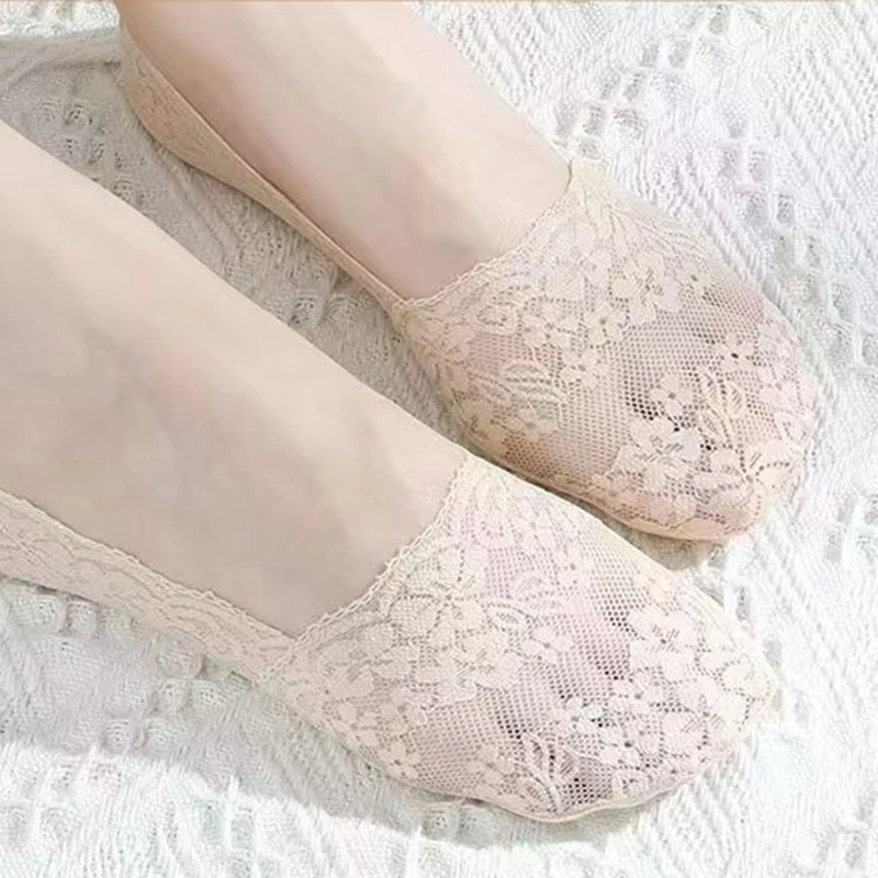 5 Pairs of WOMEN'S Spring/summer Sweat Absorbing Deep Necked Silicone Anti Slip Thin Cherry Blossom Lace Boat Socks image 5