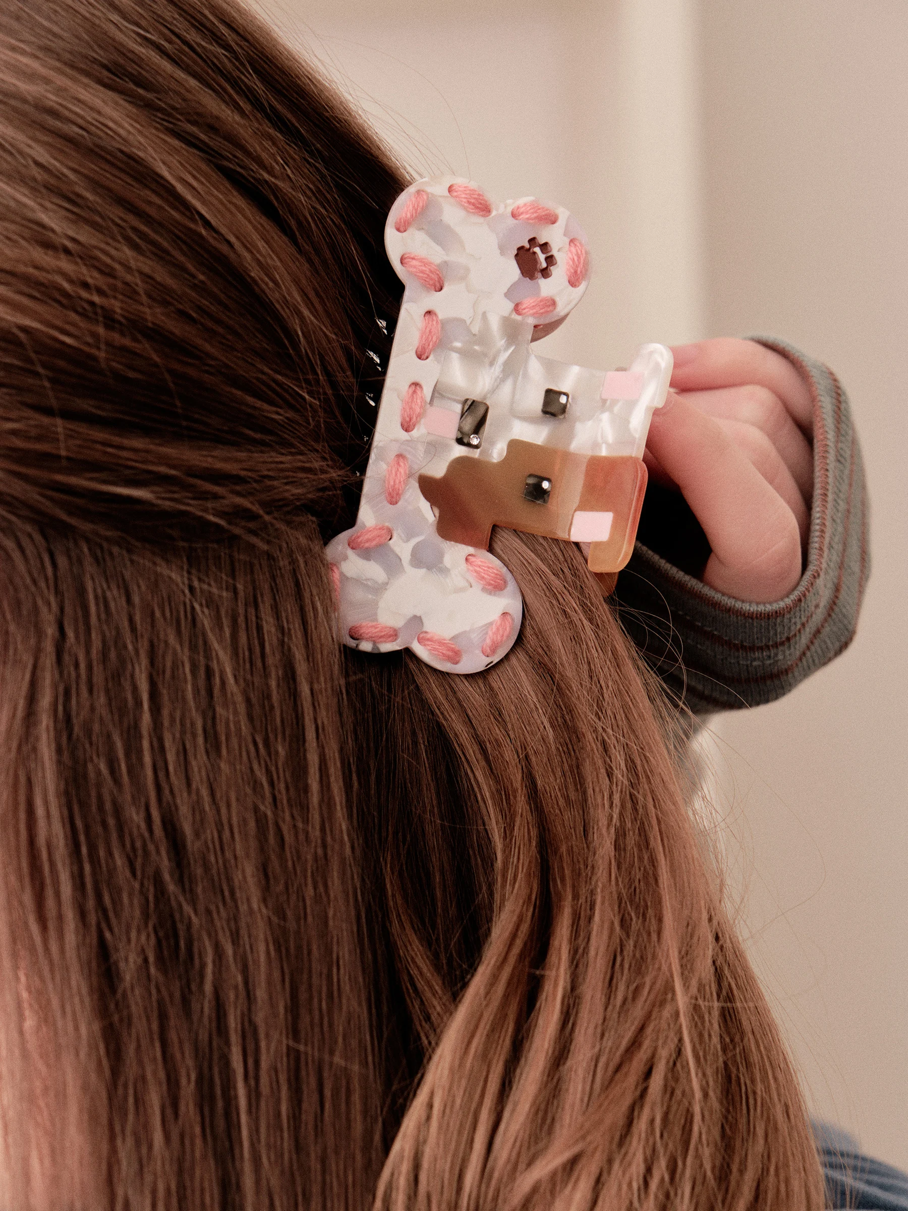 likio-オリジナルデザイン楽しい犬の骨サメ型ヘアクリップアセテートヘアアクセサリースタイリッシュなシンプルなスクエアヘアグリップ女性用