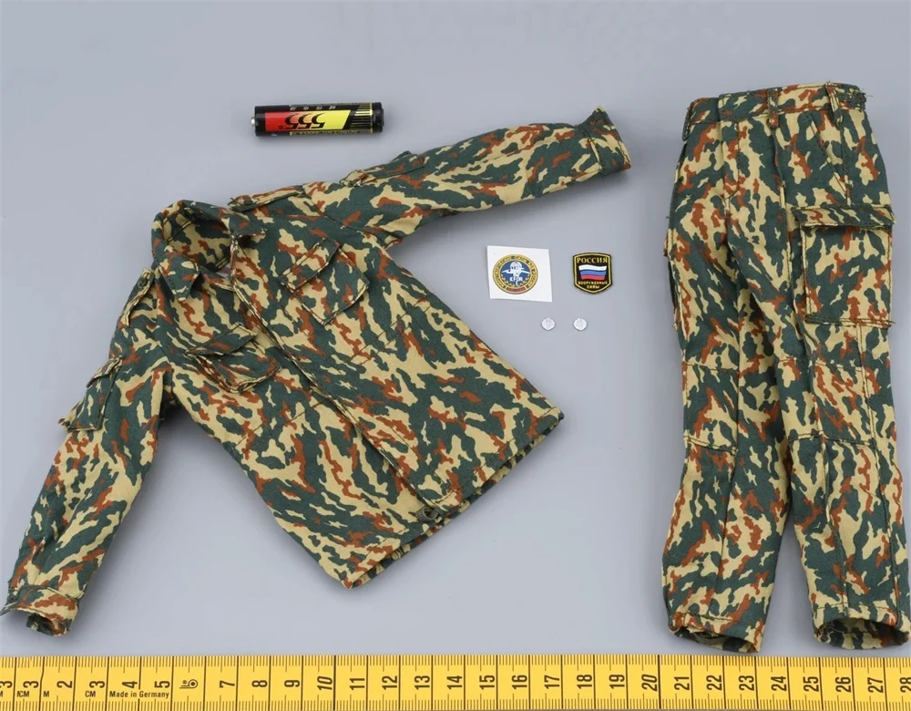 สินค้ามาใหม่ 1/6 ตุ๊กตาทหารรัสเซีย แอ็คชั่นฟิกเกอร์ ชุดเครื่องแบบ เสื้อคลุม เสื้อคลุมยาว เหรียญ กระเป๋า เข็มขัดคาดเอว สำหรับตุ๊กตาขนาด 12 นิ้ว รุ่น UD9049