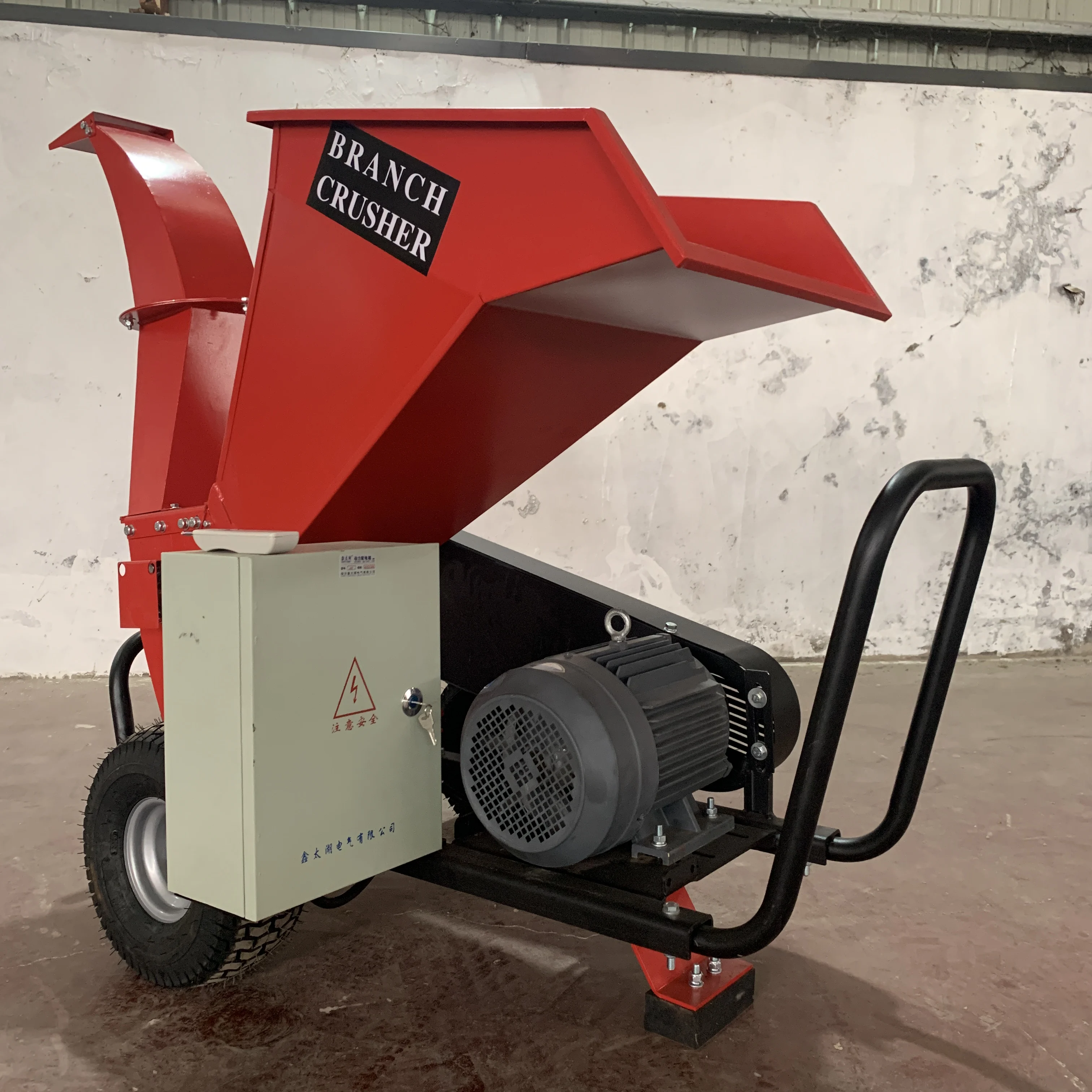 Superfast self feeding 15 petrol powered wood chipper shredder/wood chipper/ATV wood chipper