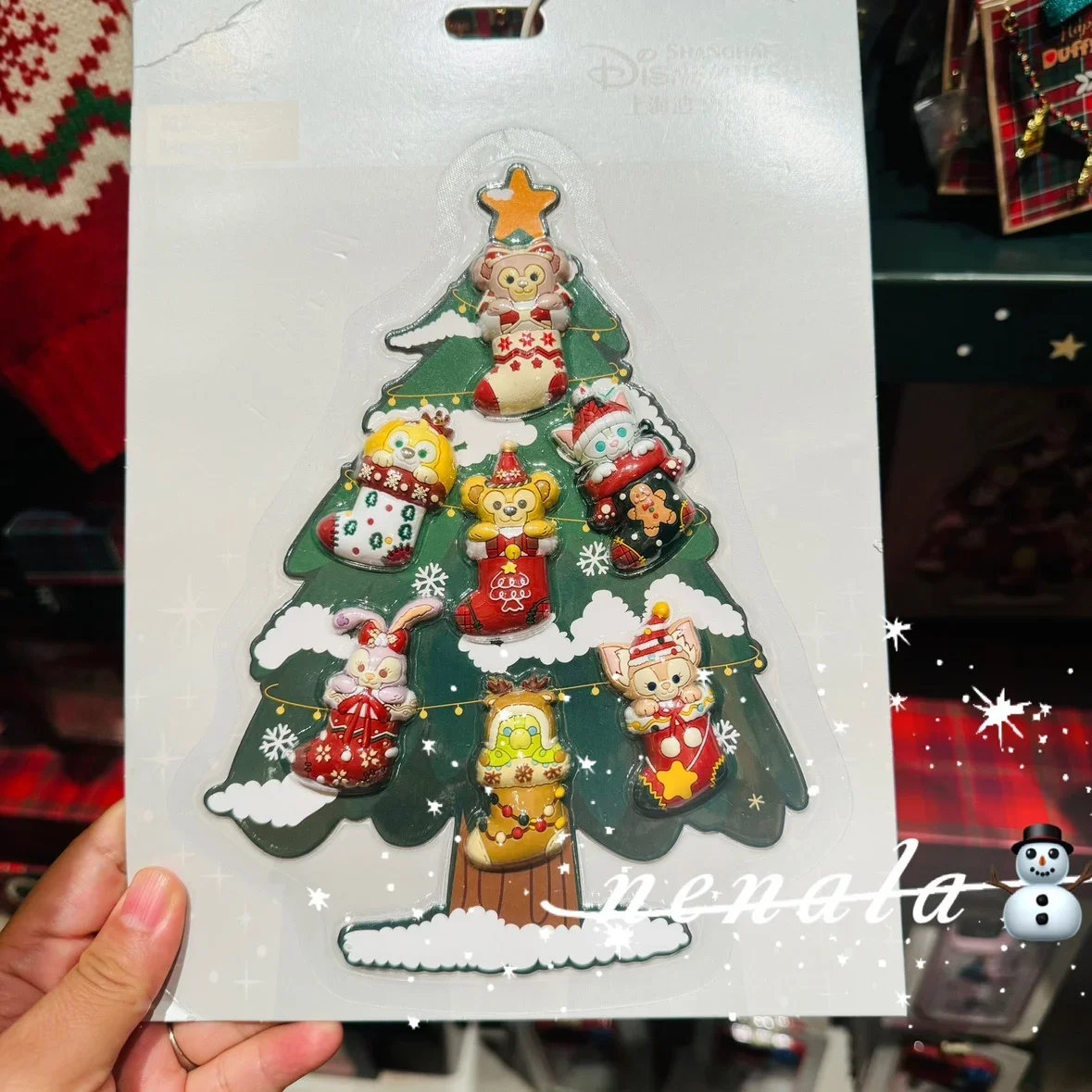 

Hot Disney Winter Christmas Tree Christmas Tamiflu Shirley Piece Star Dailu 7 Treasure Refrigerator Stickers Suit 3d Tiles