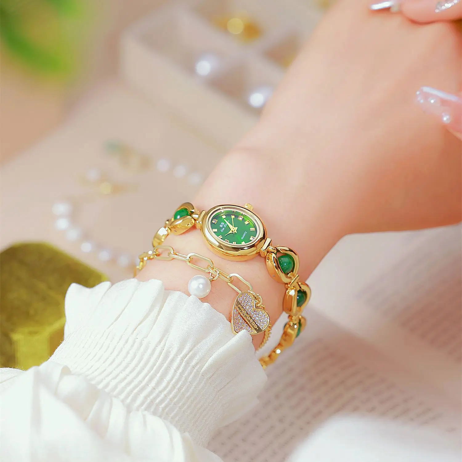 UTHAI Women\'s Watch Light Luxury Brand Green Jade Jade Crystal Bracelet Versatile Female Fashion Bracelet Quartz Clock Watches