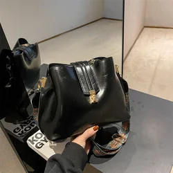 2023 Famous brand design bags for women luxury bolso replica Female Shoulder Bag Geometrically designed drawstring bucket bag