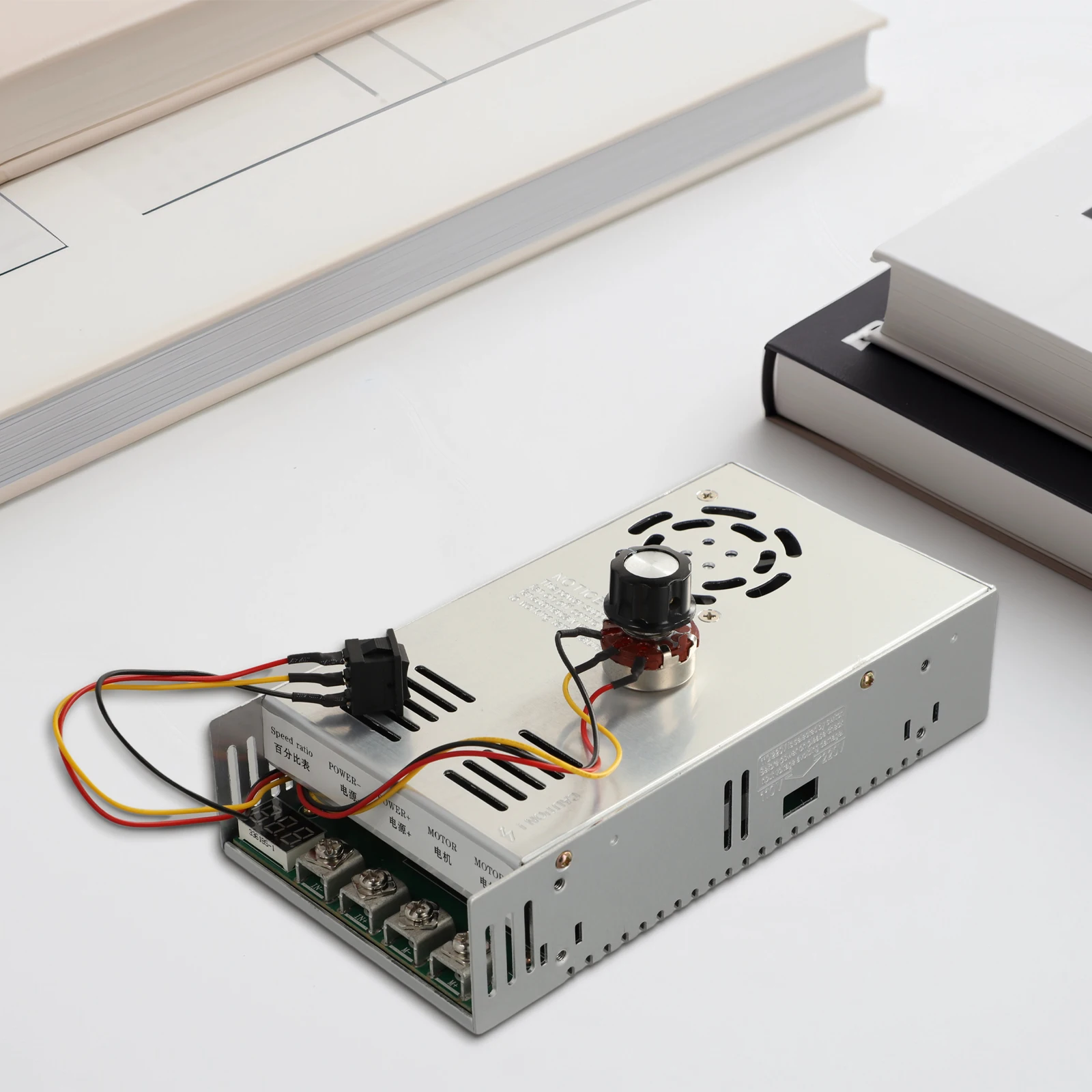 

Qudai 200A Industrial DC Motor Governor for 12 48V Power Systems Bidirectional Speed Control with Potentiometer