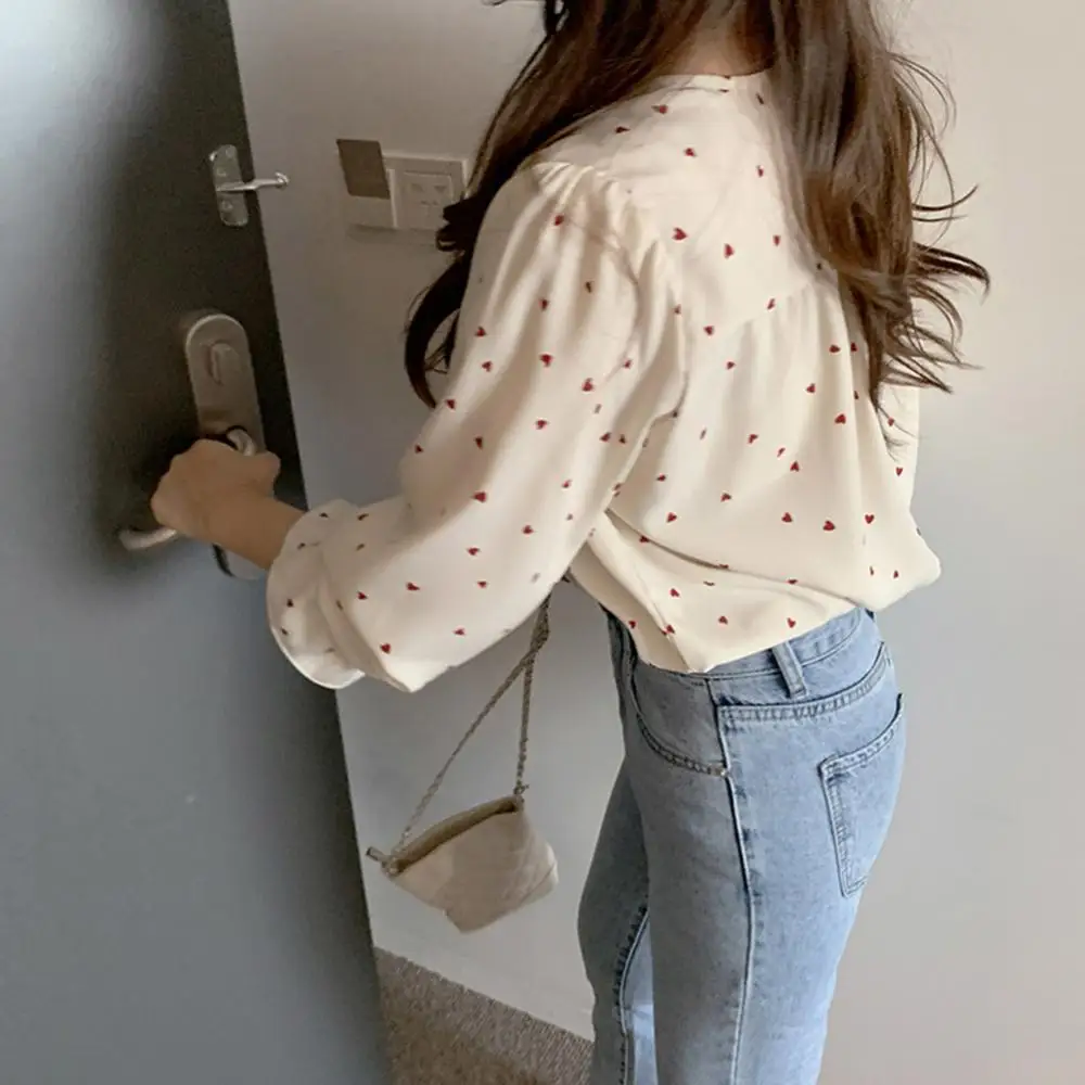 

Korean Style Women Chiffon Blouses Heart Print Loose Button Up Shirt Women V Neck Long Sleeve Casual Blouse Office Ladies Shirt