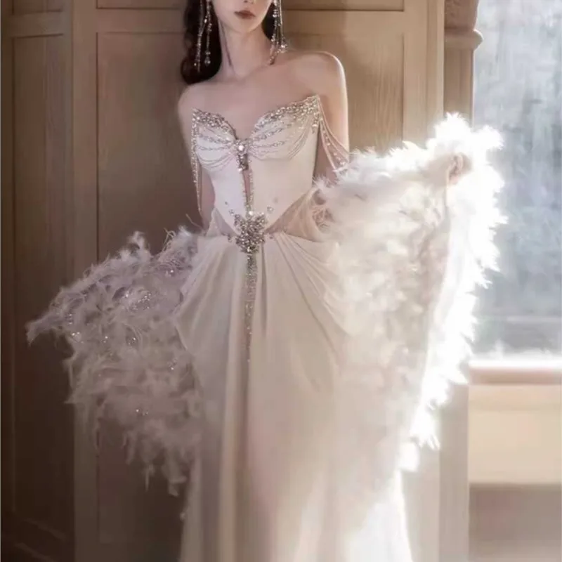 Jednoliniowa, ciężka, ręcznie robiona lekka suknia wieczorowa, nowa mała satynowa sukienka