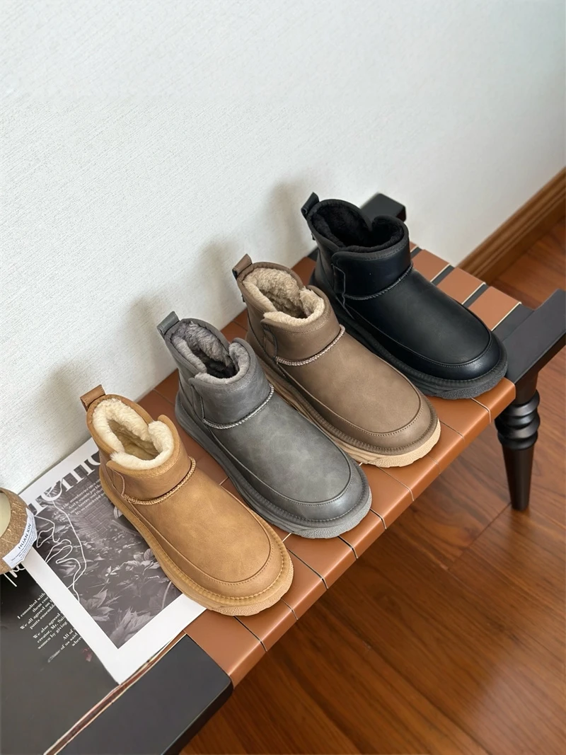 

Men's Winter Thickened Fleece Lined Fur Integrated Outdoor Snow Boots Anti-slip Waterproof Cold Resistant Cotton Shoes
