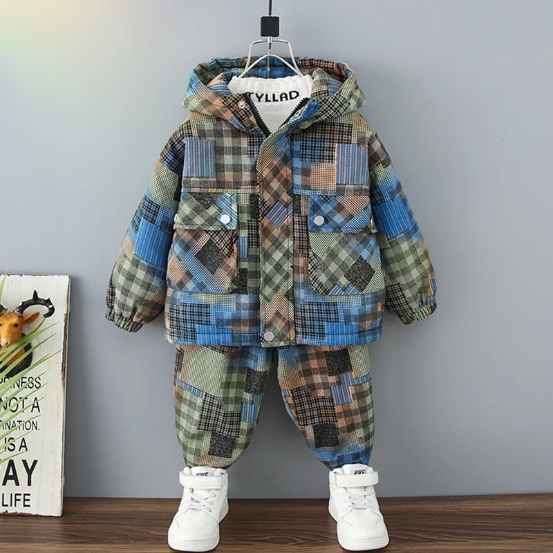 

Утепленный флисовый спортивный костюм для мальчиков: осенне-зимний комплект из двух предметов (куртка с длинными рукавами и брюки) из смесового хлопка и полиэстера