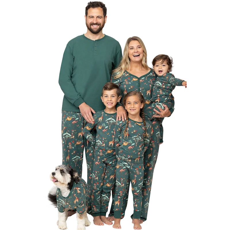 

2024 Christmas Family Matching Outfits Look Father Mother Kids Baby Pajamas Sets Xmas Daddy Mommy and Me Pj's Clothes Tops+Pants