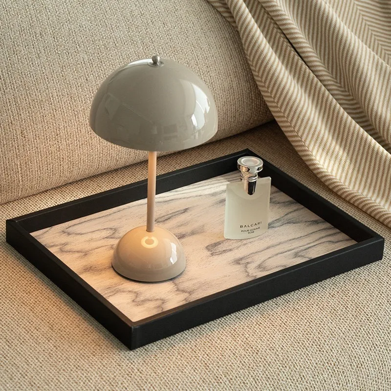 Plateau pour l’aromathérapie, plateau d’entrée, plateau pour table basse, rangement pour objets anciens et de grande valeur, élément de décoration pour le salon, rangement pour télécommandes.